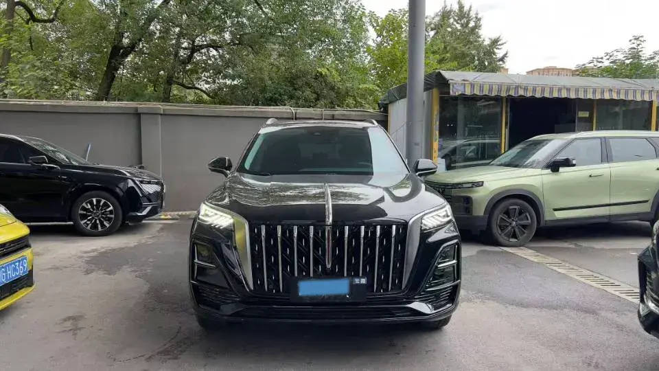 2023 HONGQI HS5 thumbnail 2