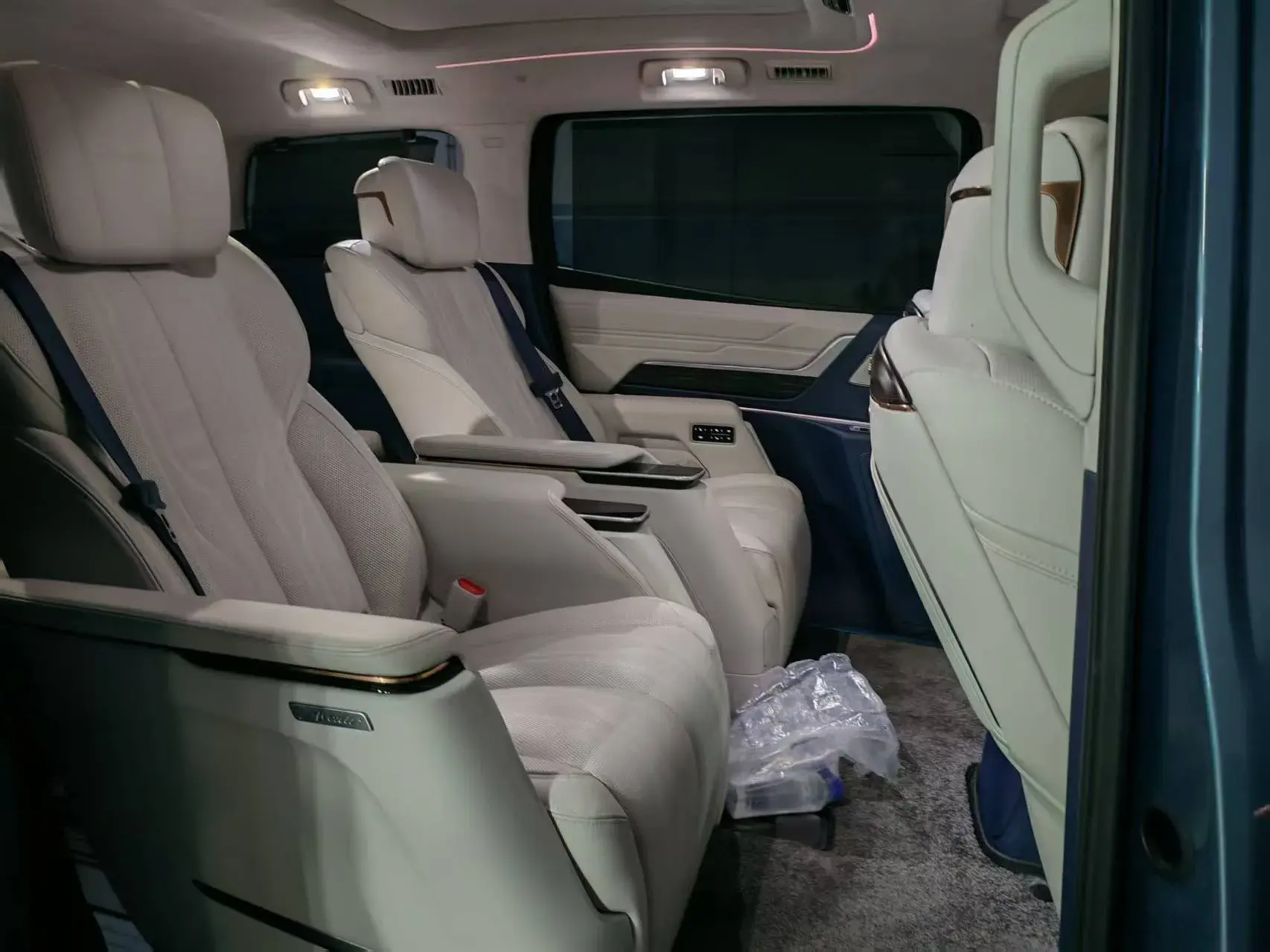 2023 BUICK CENTURY thumbnail 2