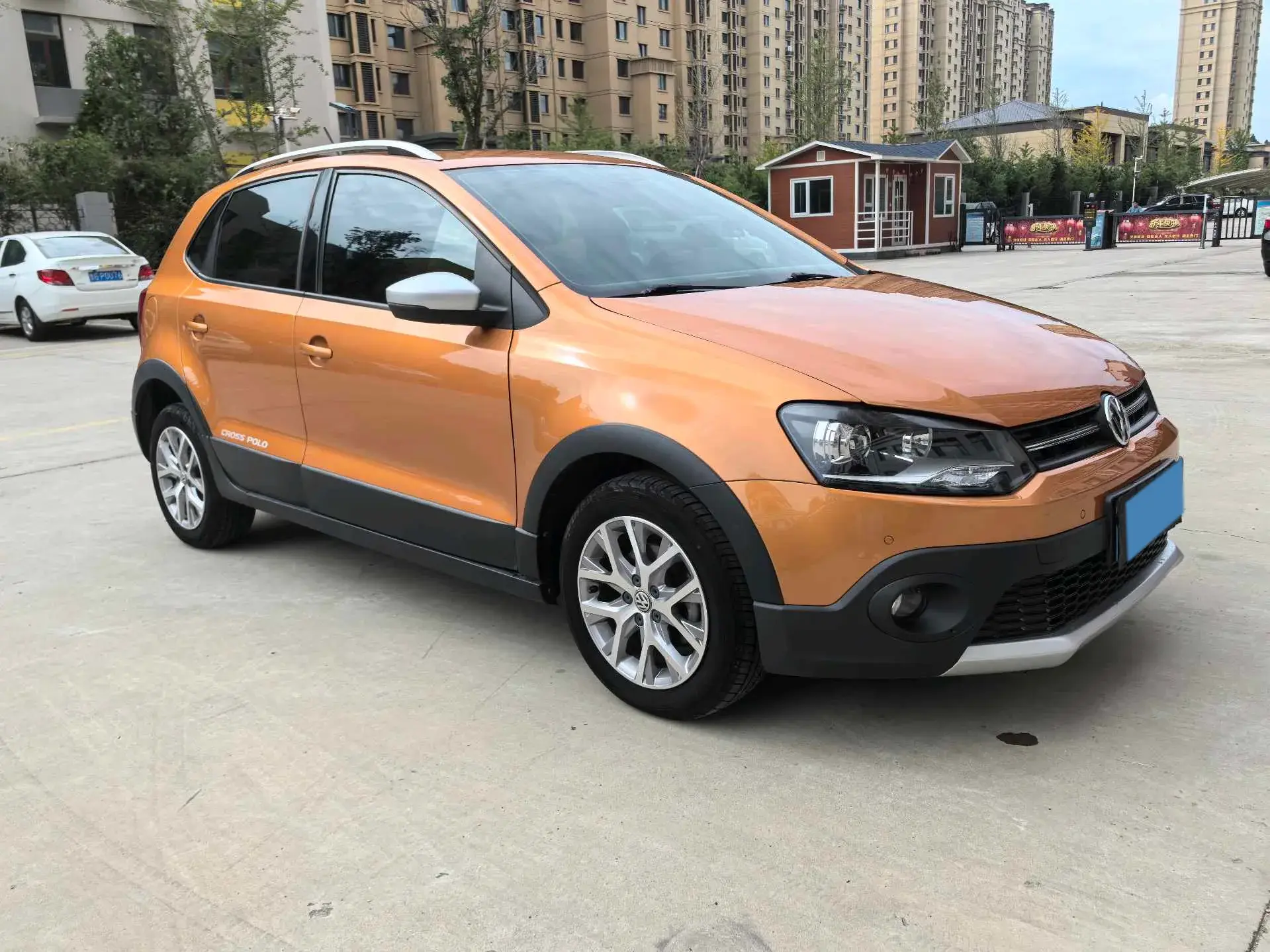 2016 VOLKSWAGEN POLO thumbnail 3