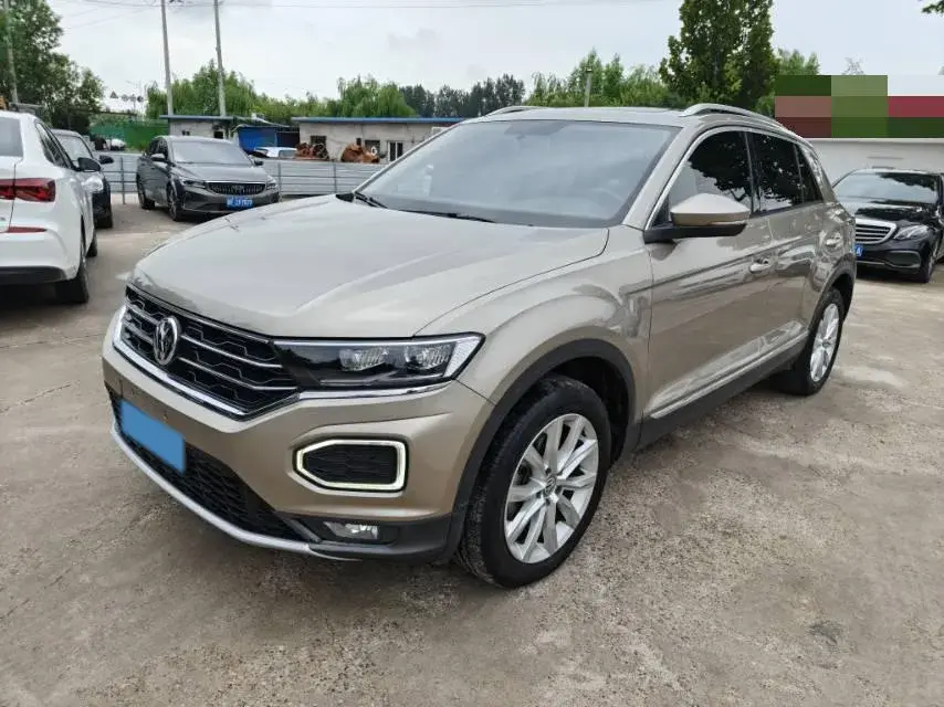 2019 VOLKSWAGEN T-ROC view 1