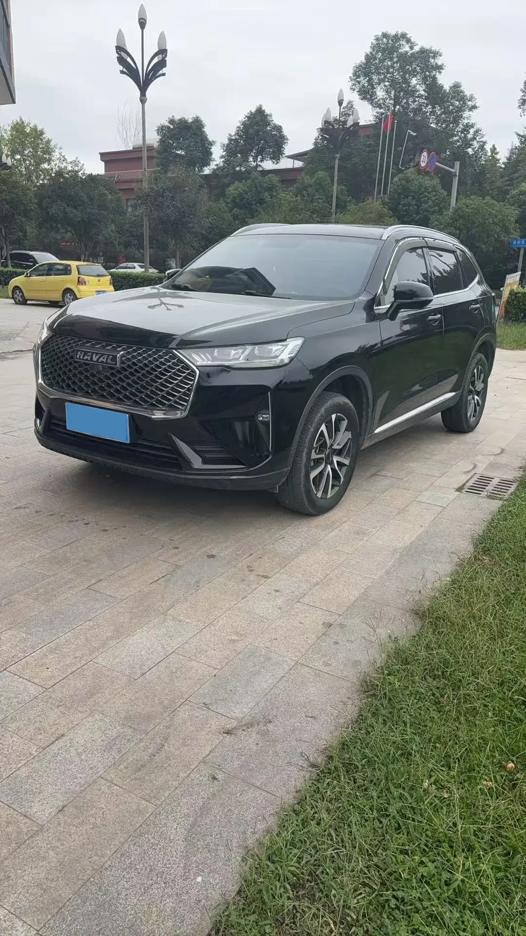 2021 HAVAL H6 view 1
