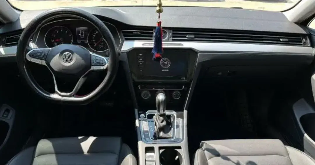 2020 VOLKSWAGEN MAGOTAN thumbnail 3