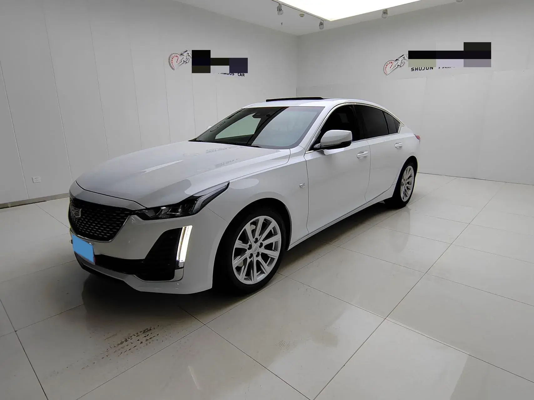 2022 CADILLAC CT5 view 1