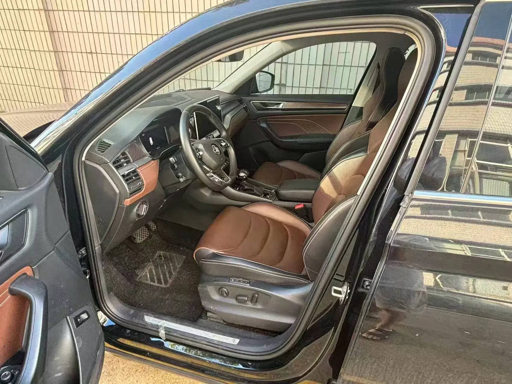 2023 SKODA KODIAK thumbnail 2