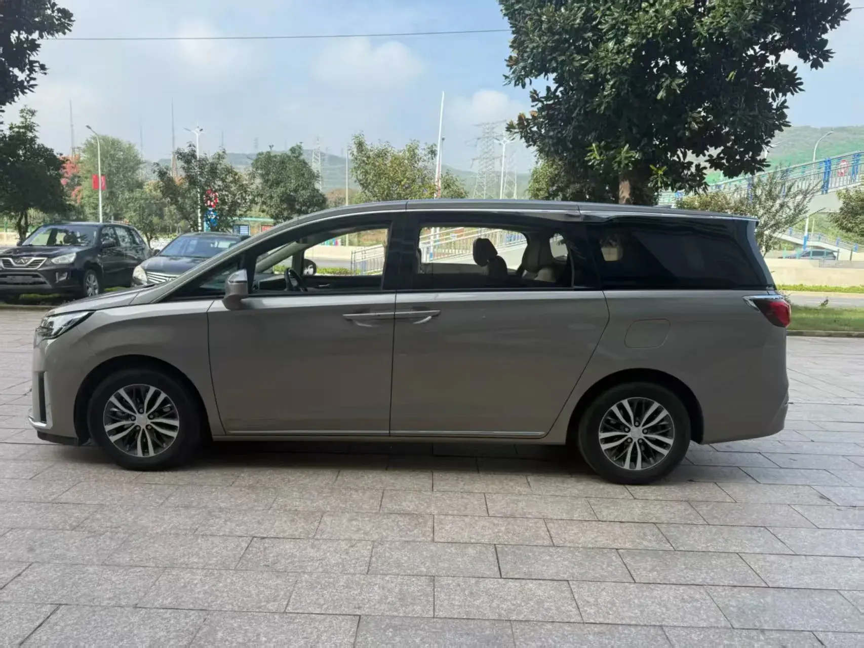 2023 BUICK GL8 thumbnail 2