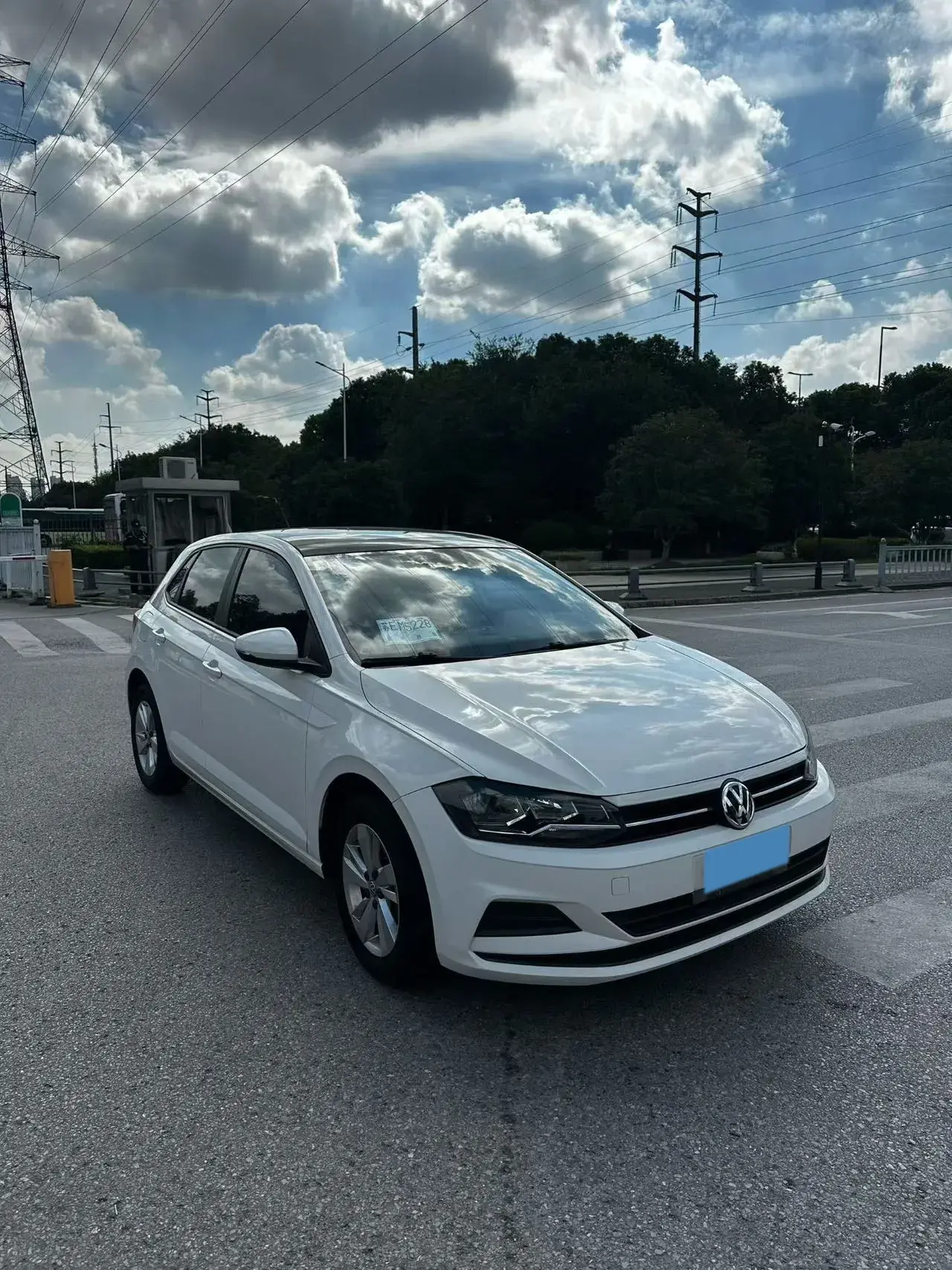 2019 VOLKSWAGEN POLO thumbnail 2