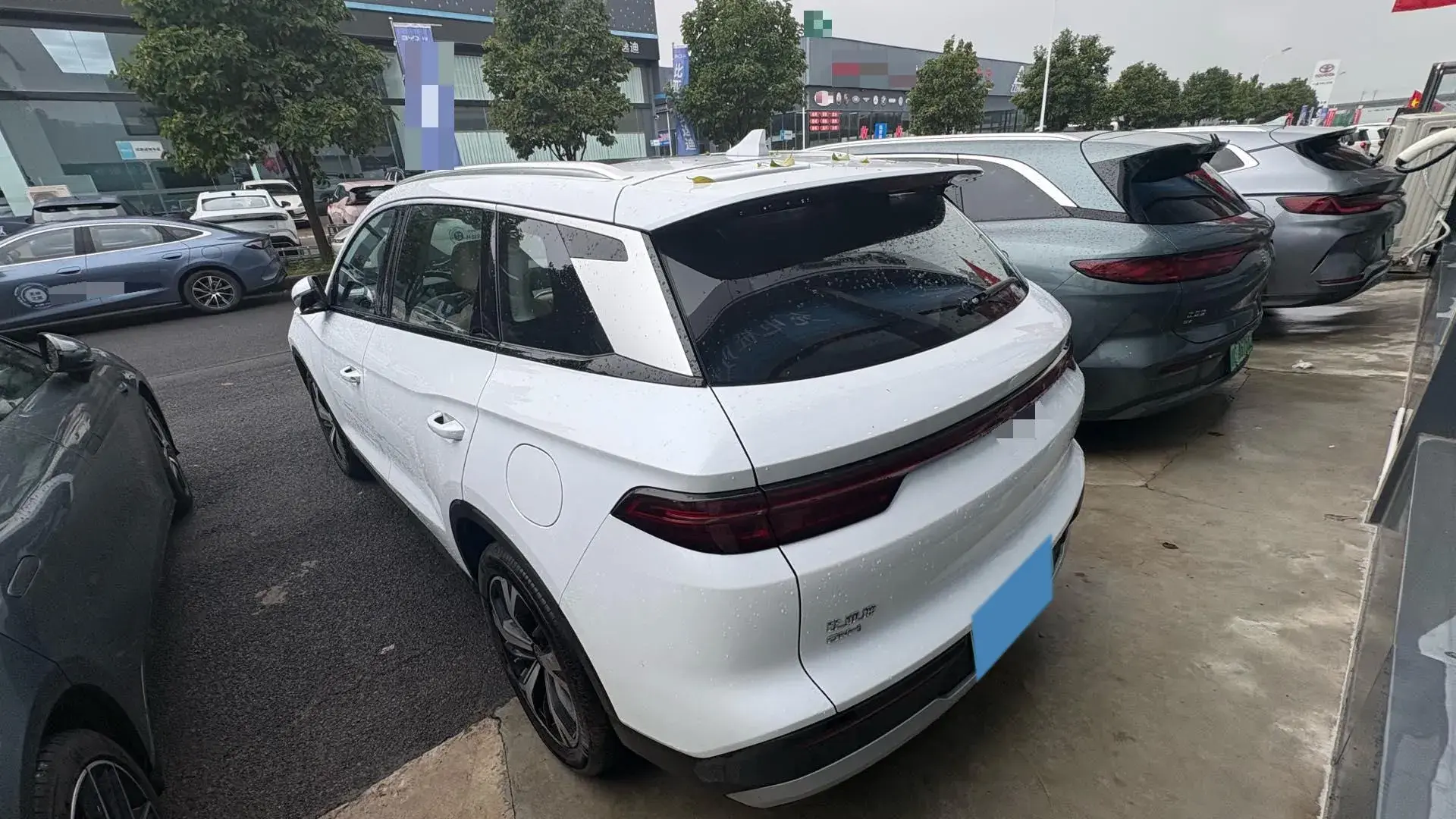 2025 BYD SONG thumbnail 4