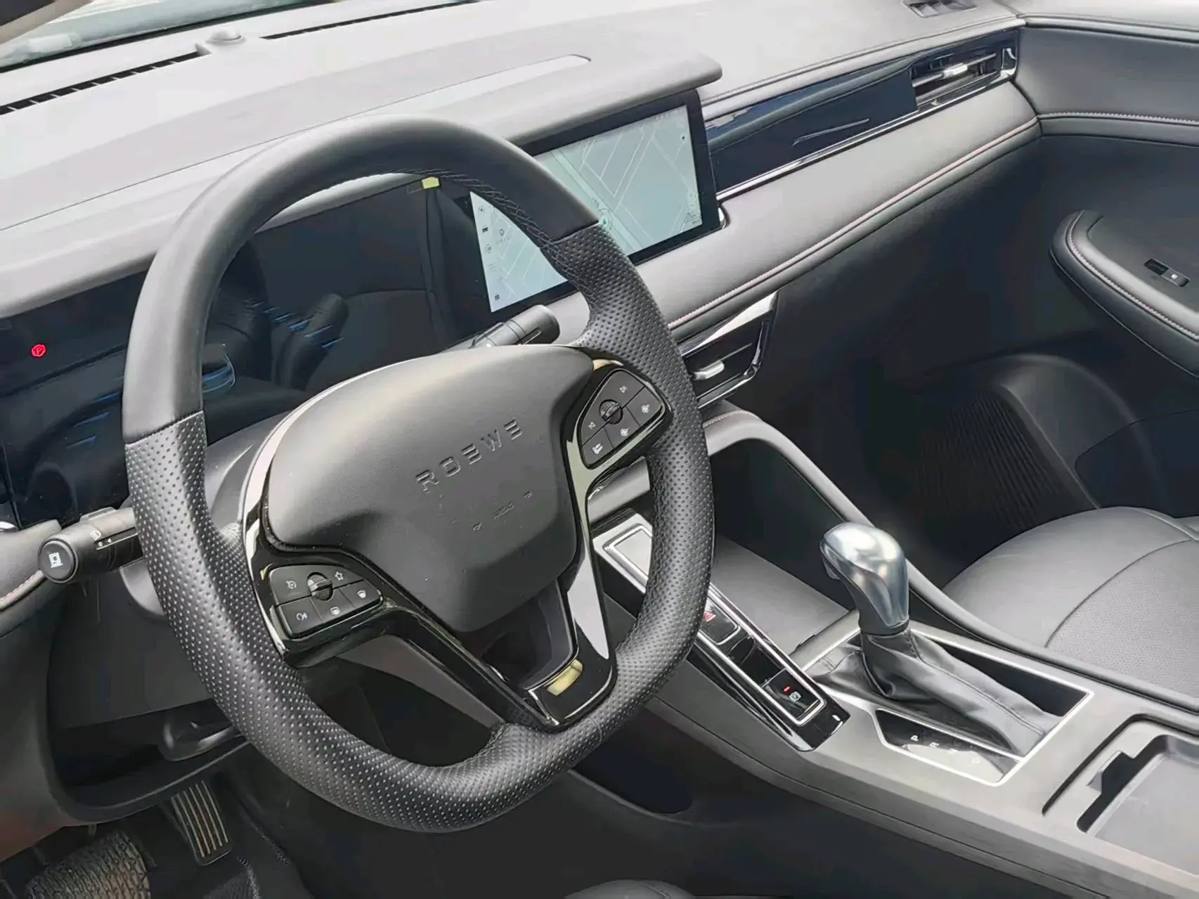 2023 ROEWE I5 thumbnail 4