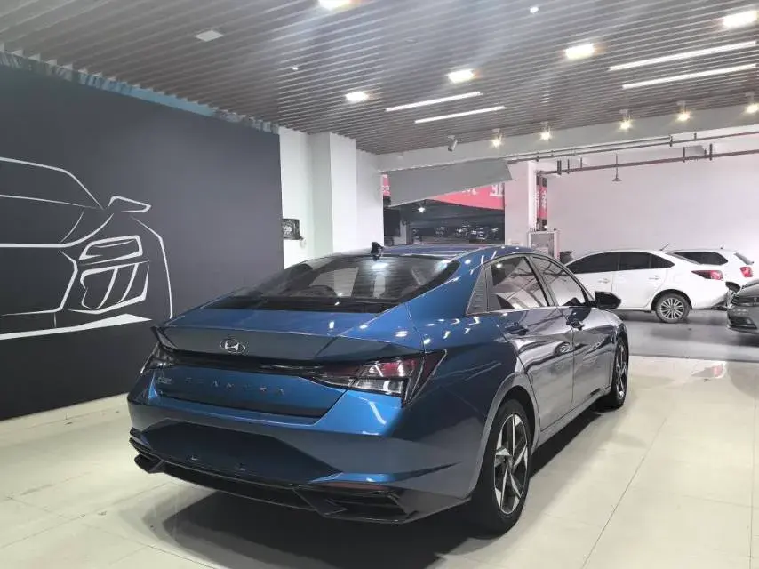 2021 HYUNDAI ELANTRA thumbnail 4