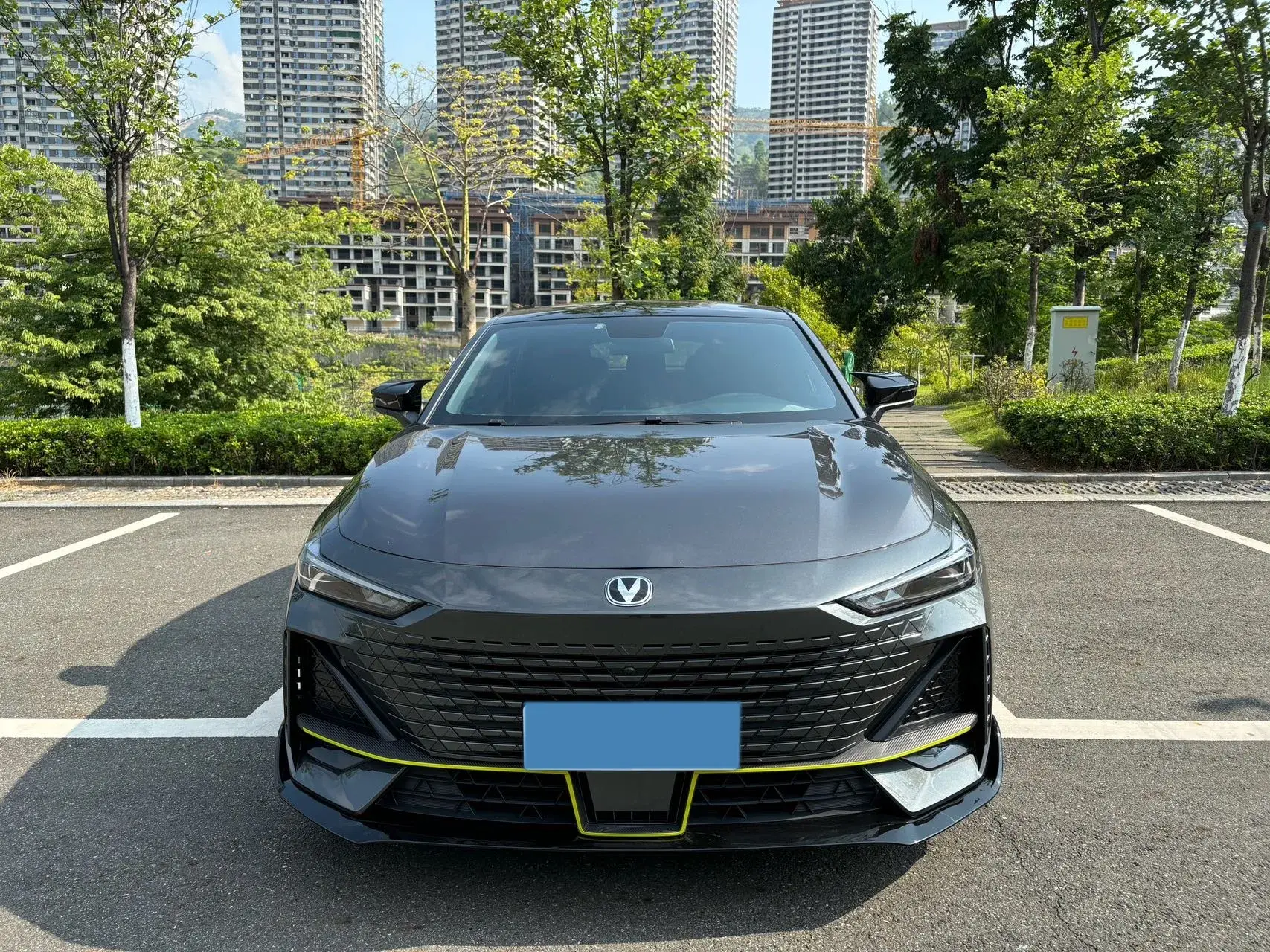 2022 CHANGAN UNI-V thumbnail 2