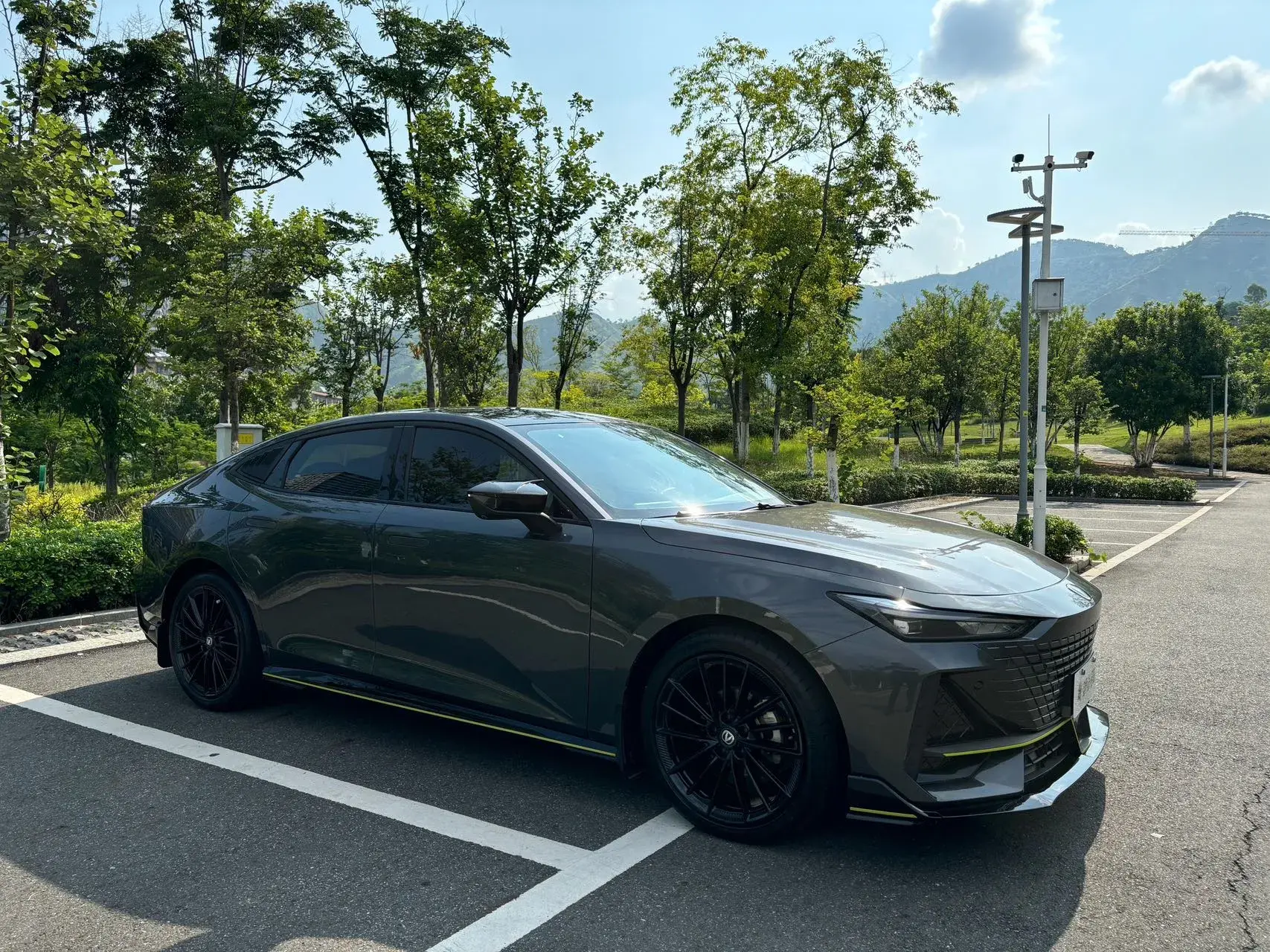 2022 CHANGAN UNI-V thumbnail 3