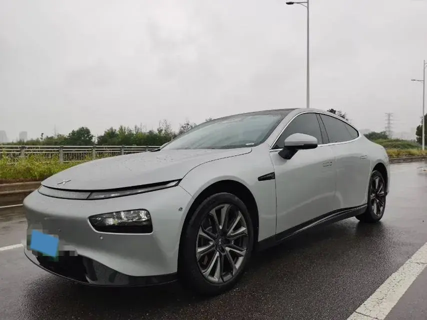 2020 XPENG P7 view 1