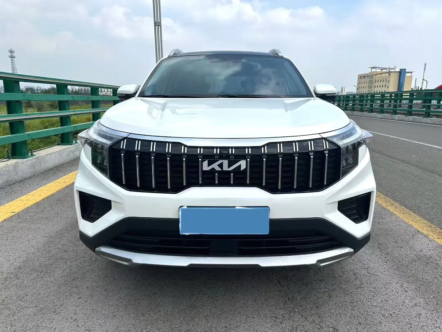 2021 KIA SPORTAGE thumbnail 2