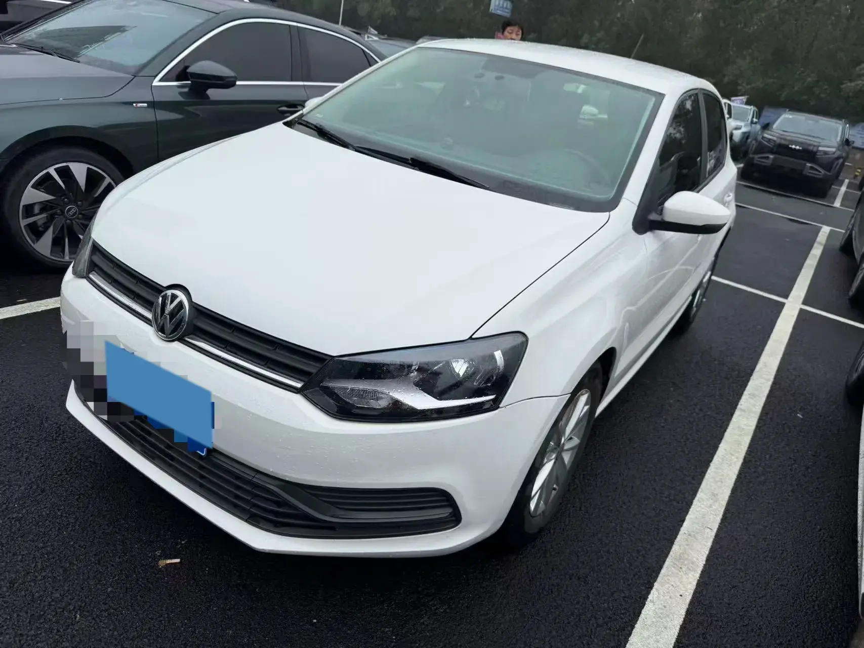 2018 VOLKSWAGEN POLO view 1
