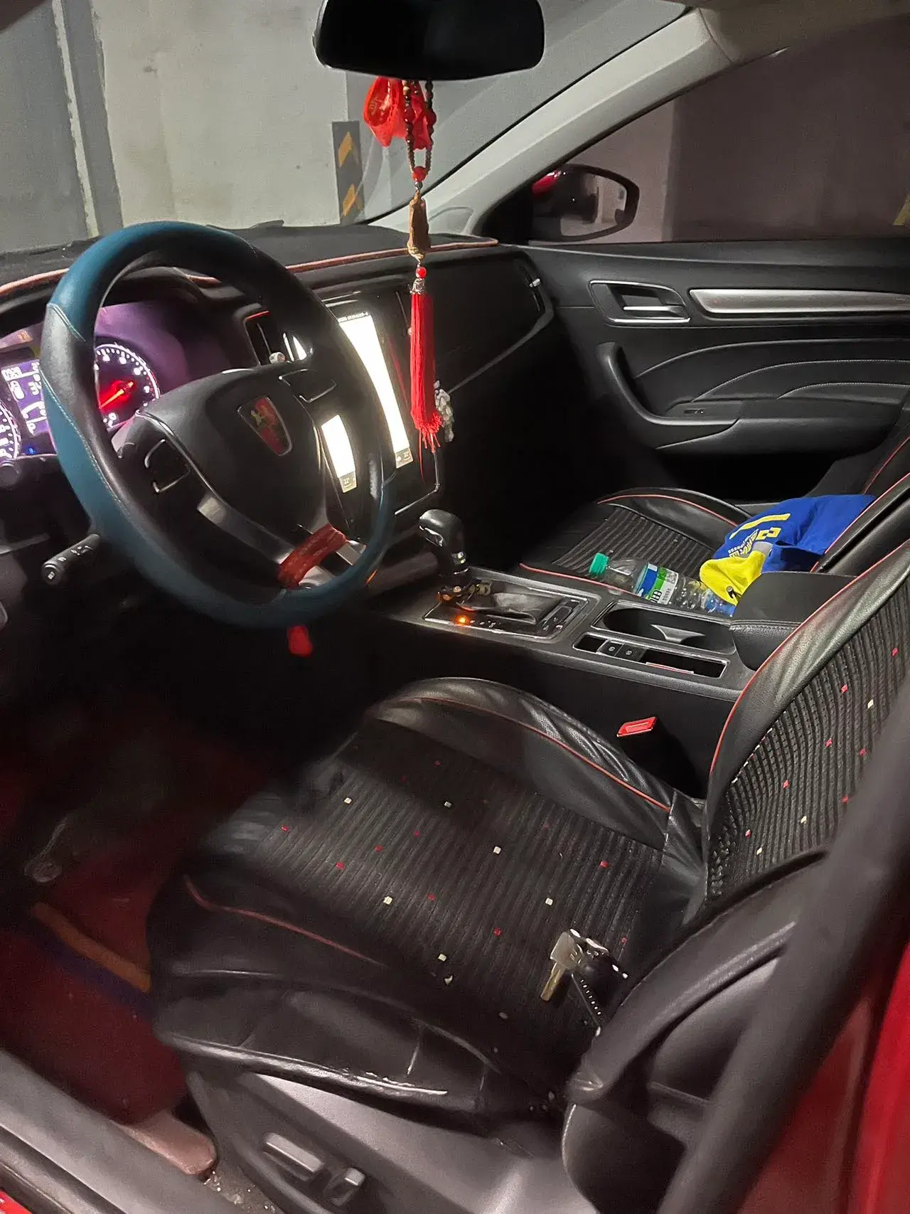 2018 ROEWE I6 thumbnail 2