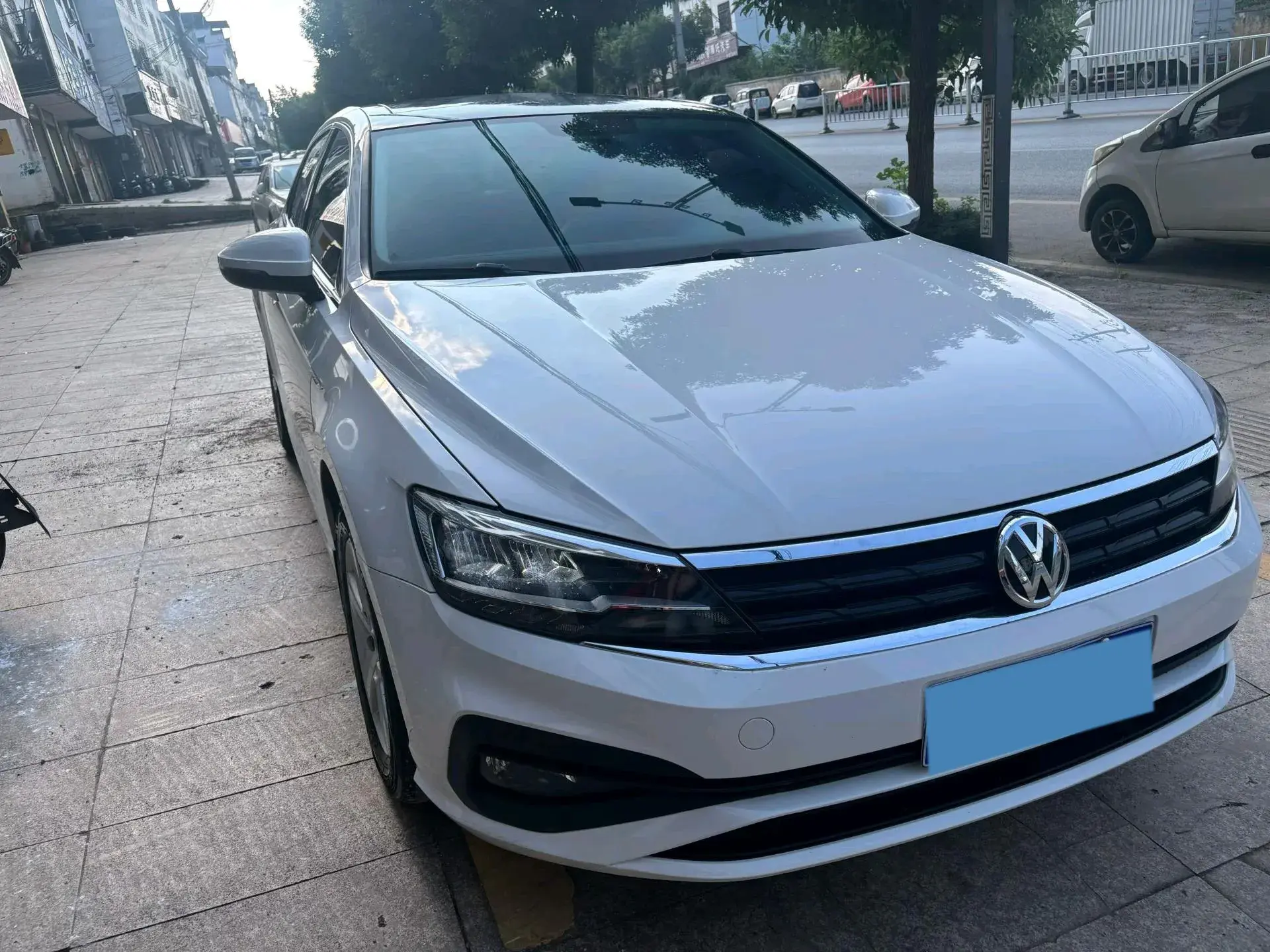 2019 VOLKSWAGEN LAMANDO thumbnail 3