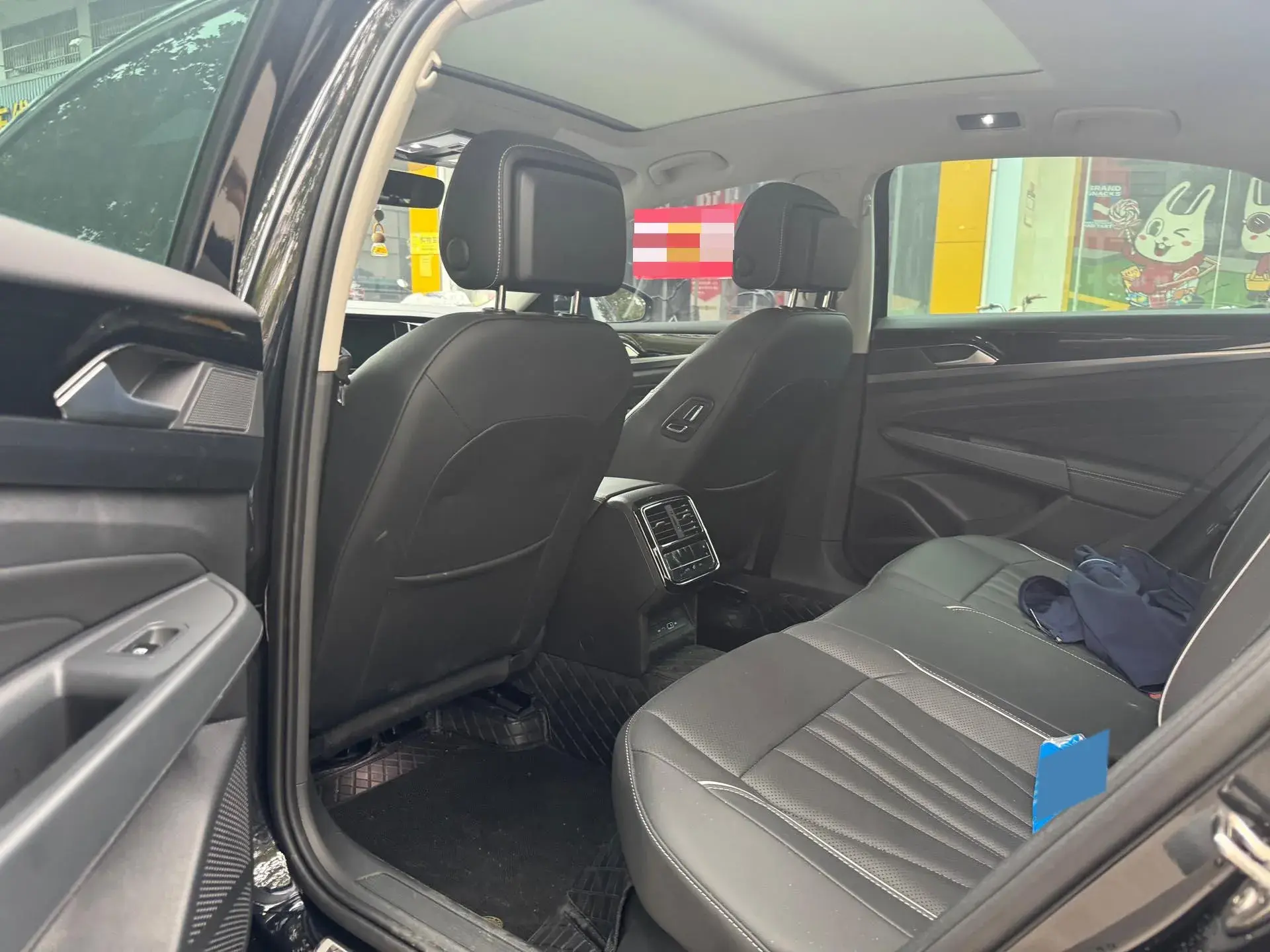 2024 VOLKSWAGEN PASSAT thumbnail 3