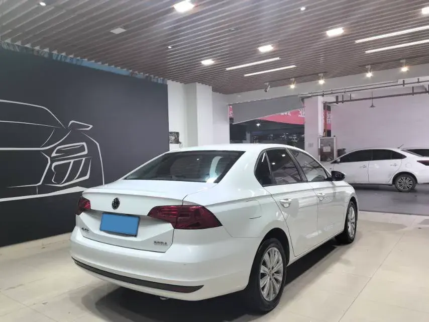 2019 VOLKSWAGEN BORA thumbnail 4