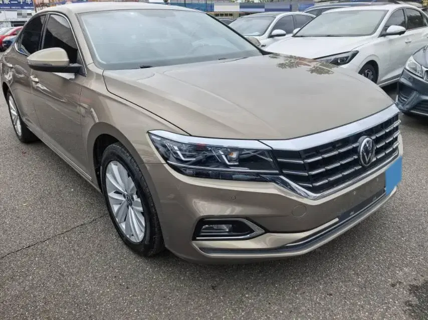 2020 VOLKSWAGEN PASSAT thumbnail 3