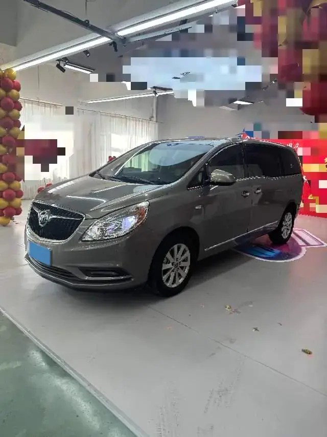 2018 BUICK GL8 view 1
