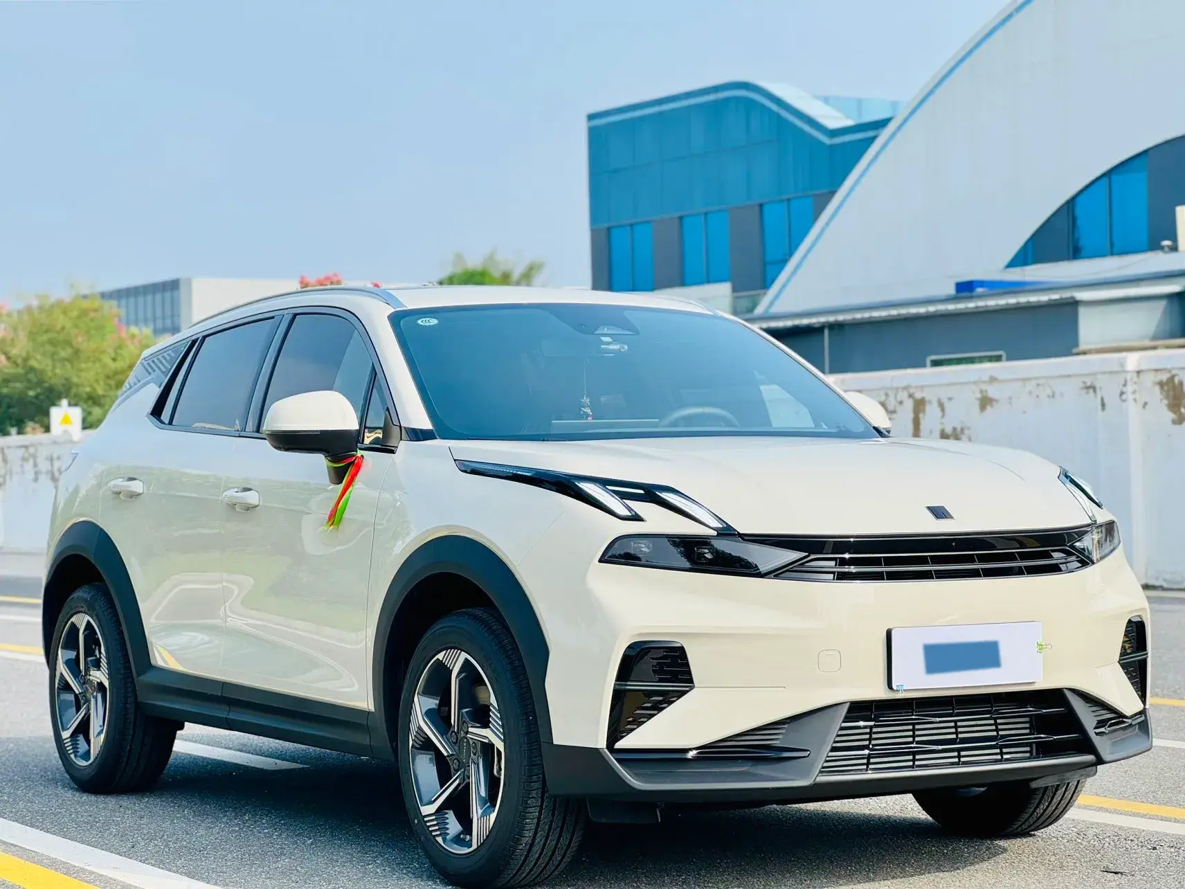 2025 LYNK&CO 06 thumbnail 3