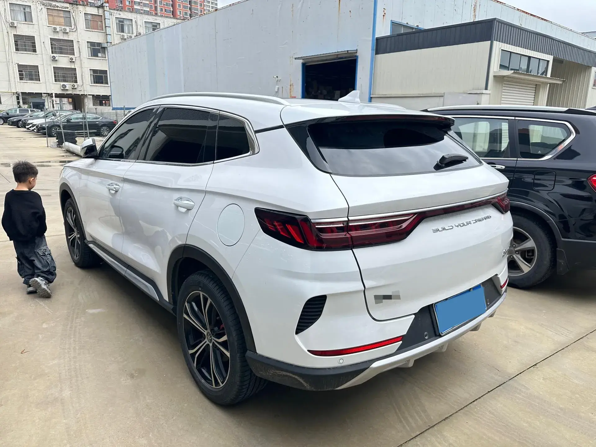 2019 BYD SONG thumbnail 3