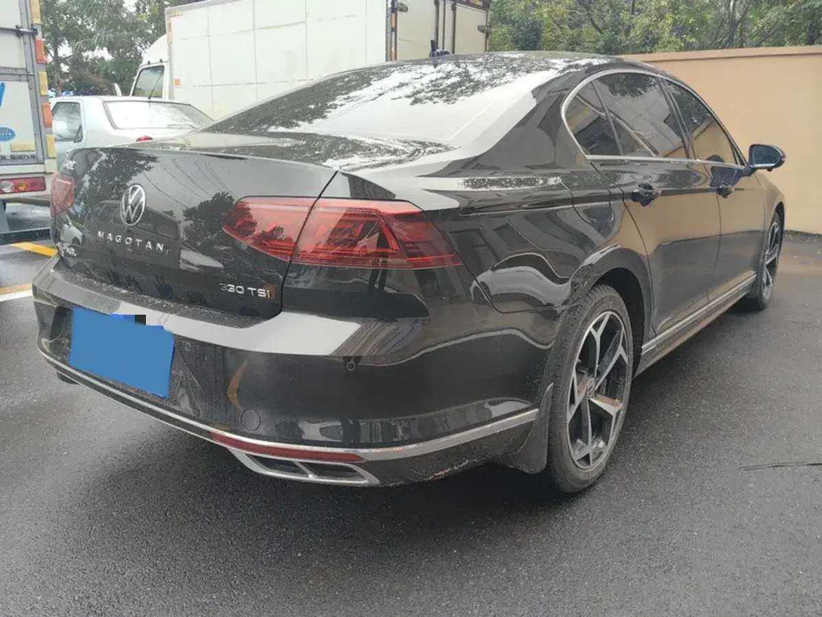 2023 VOLKSWAGEN MAGOTAN thumbnail 2