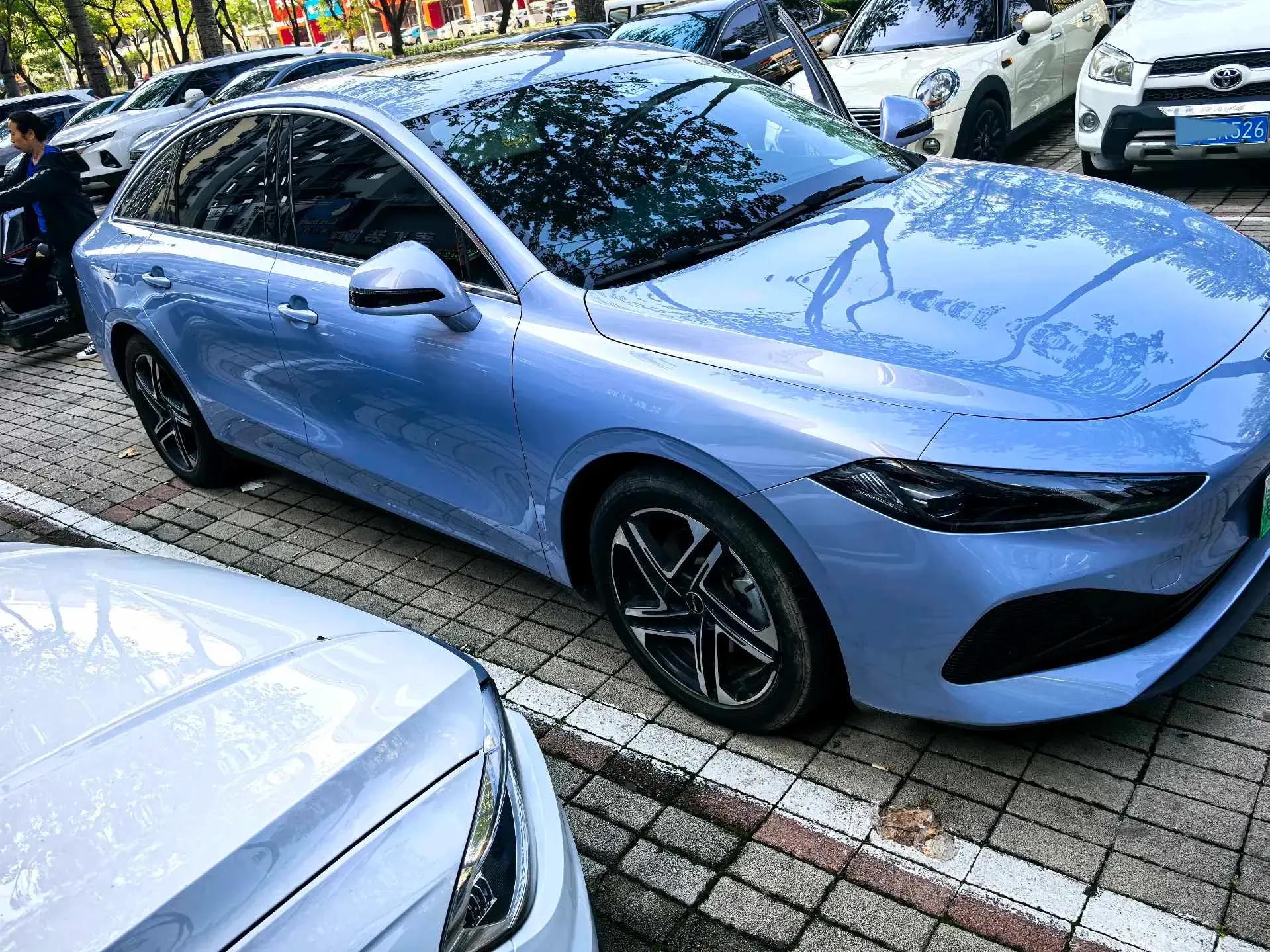 2023 ROEWE D7 thumbnail 3