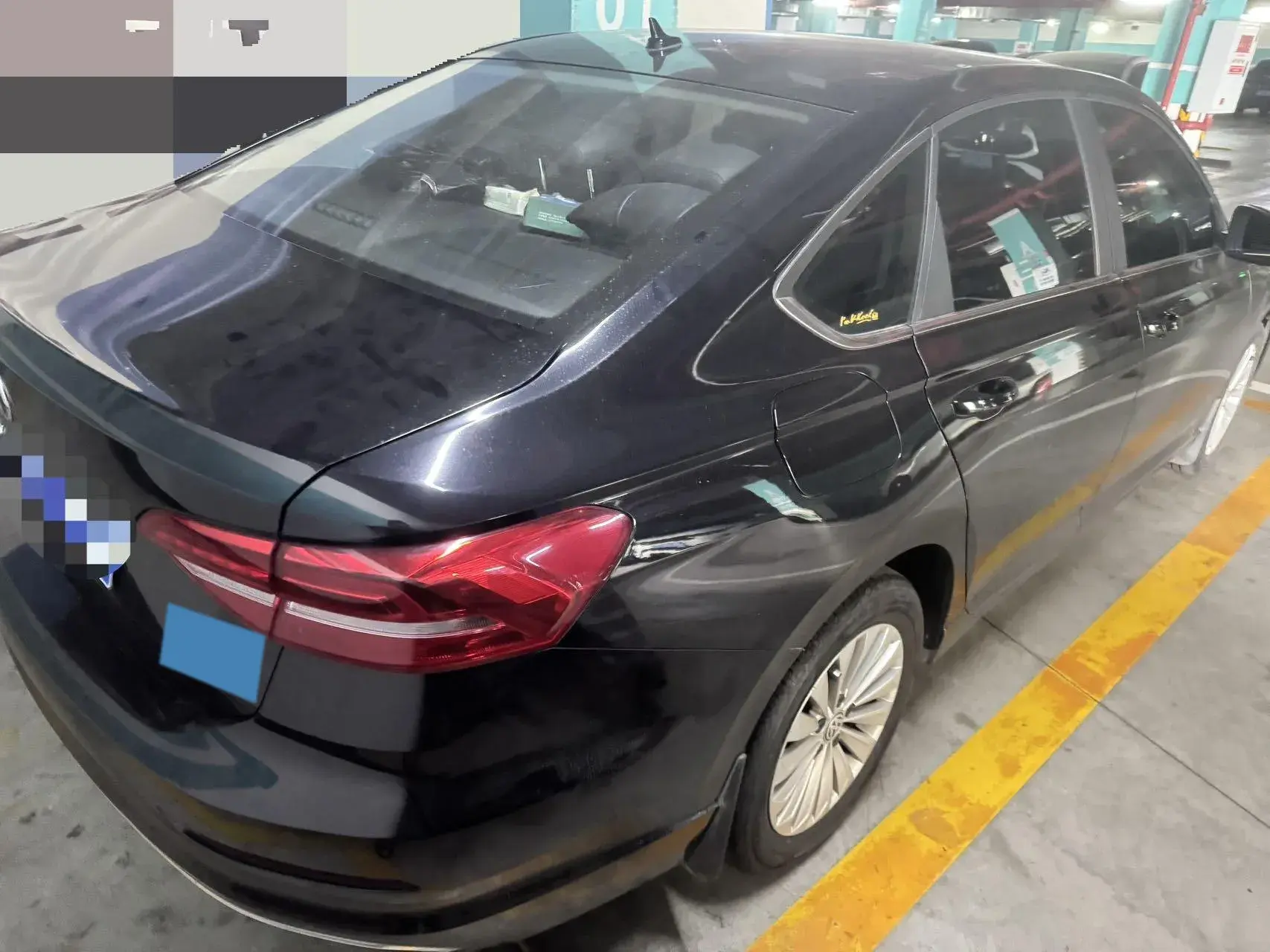 2018 VOLKSWAGEN LAVIDA thumbnail 3