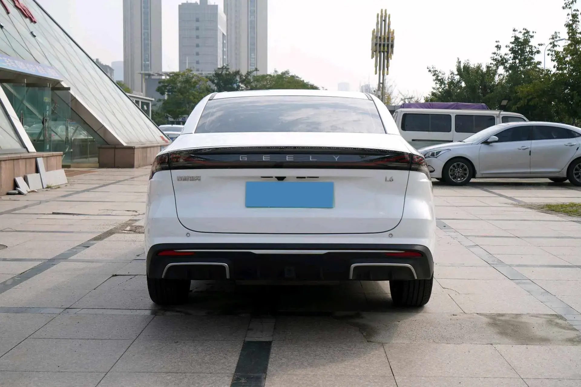 2024 GEELY GALAXY thumbnail 4