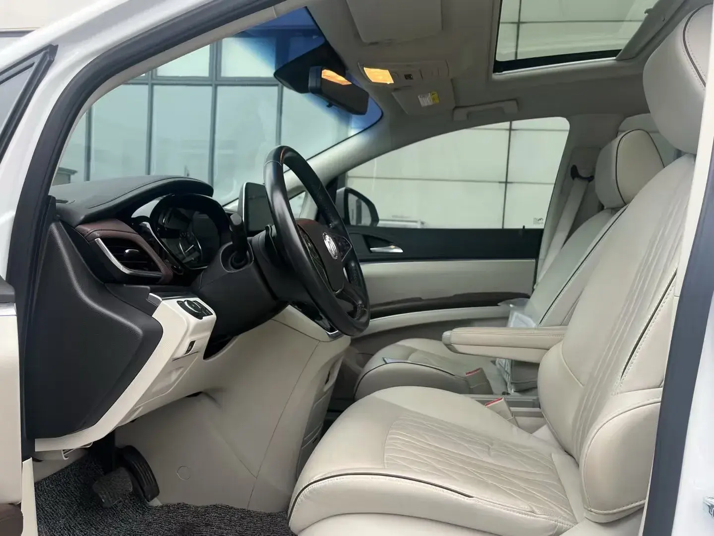 2022 BUICK GL8 thumbnail 4