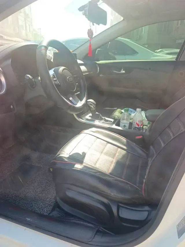 2019 KIA K3 thumbnail 4