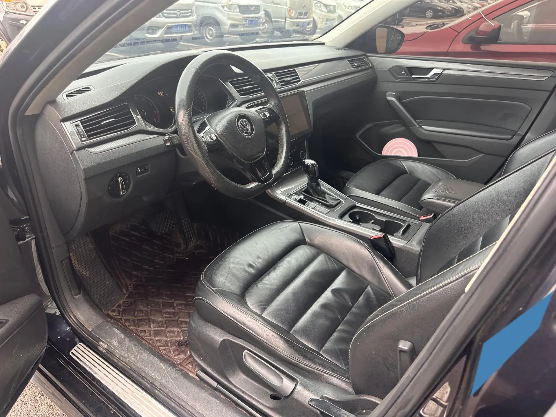 2015 VOLKSWAGEN PASSAT thumbnail 4