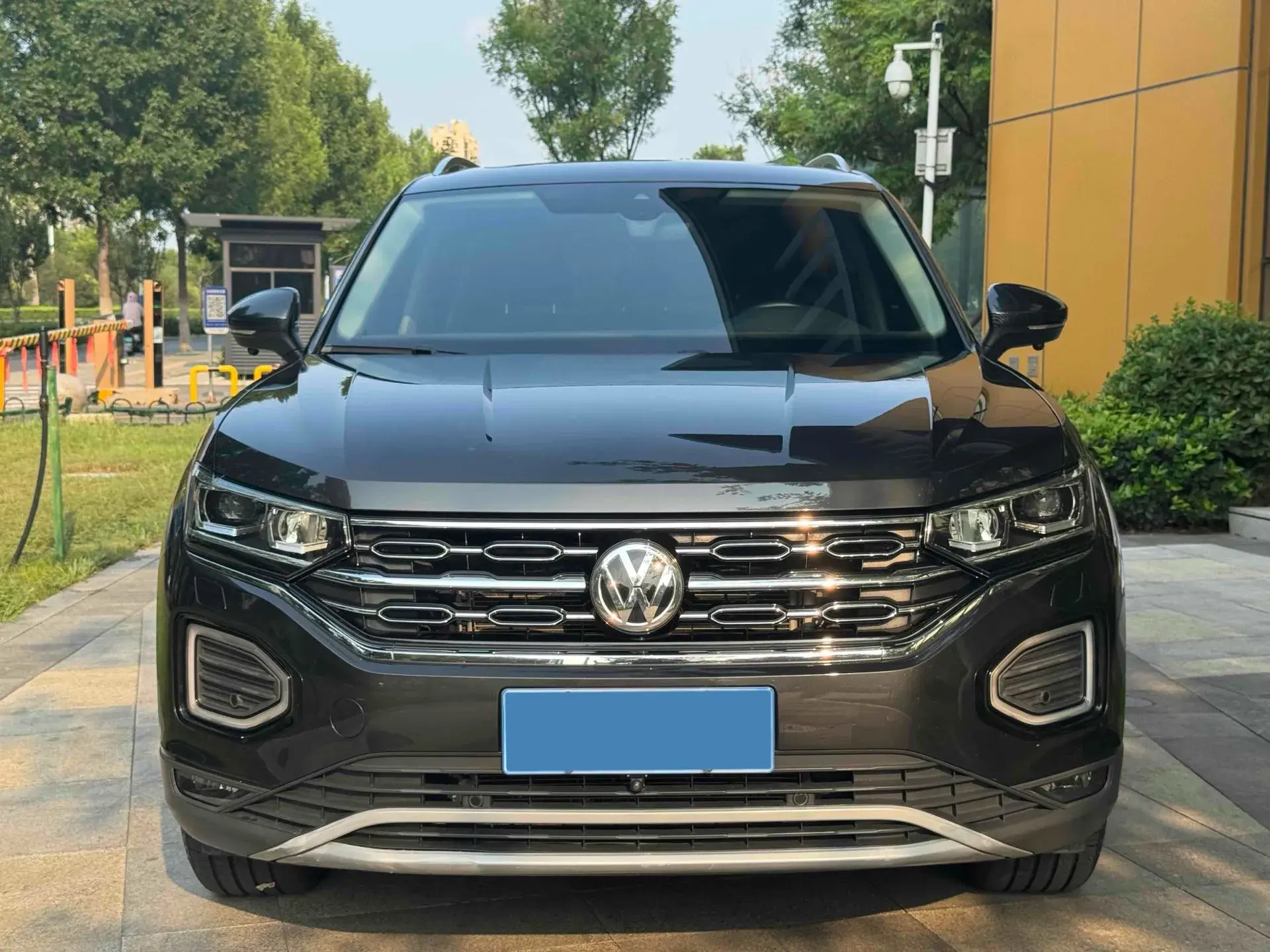 2019 VOLKSWAGEN TAYRON thumbnail 2