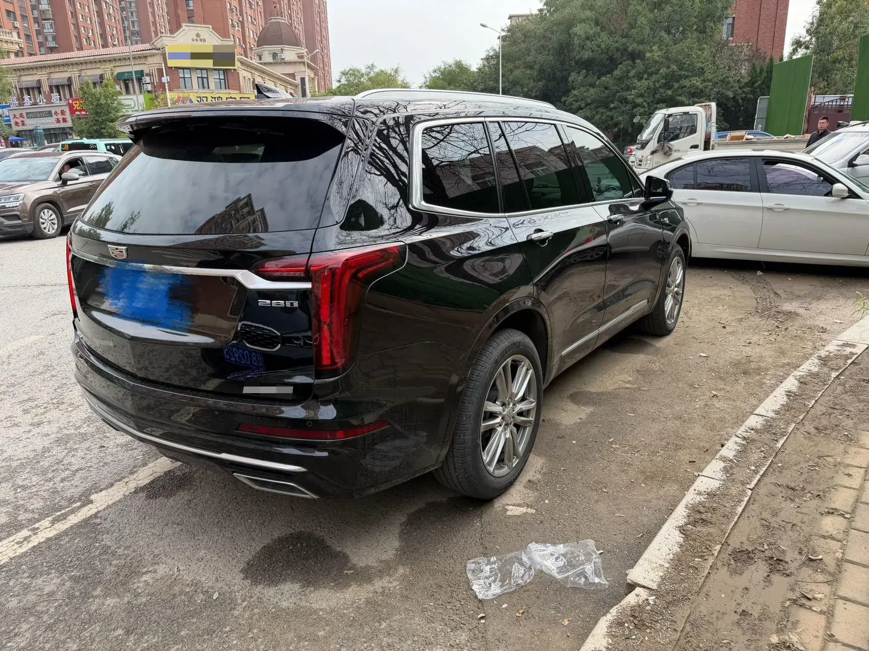 2021 CADILLAC XT6 thumbnail 3
