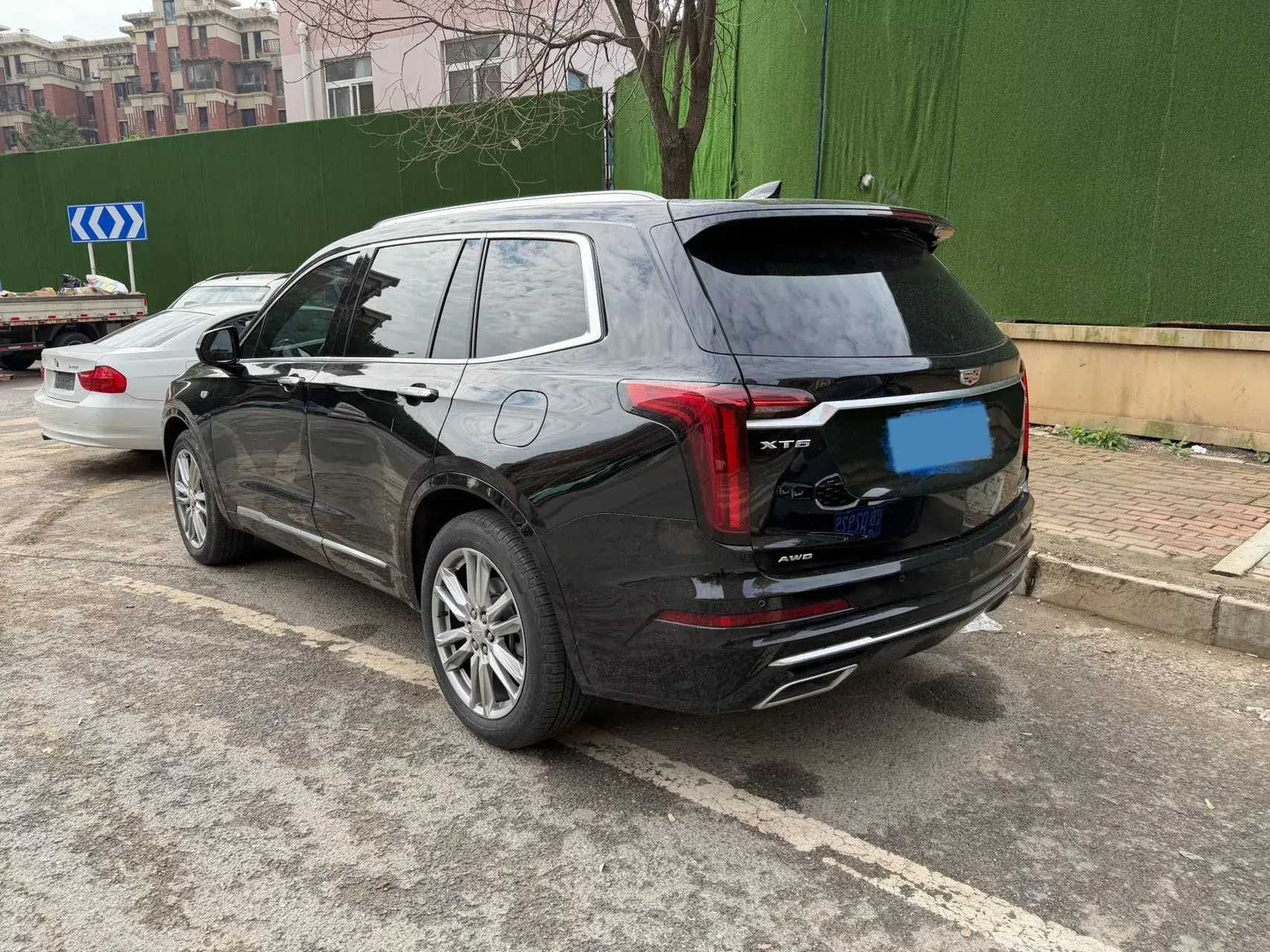 2021 CADILLAC XT6 thumbnail 4