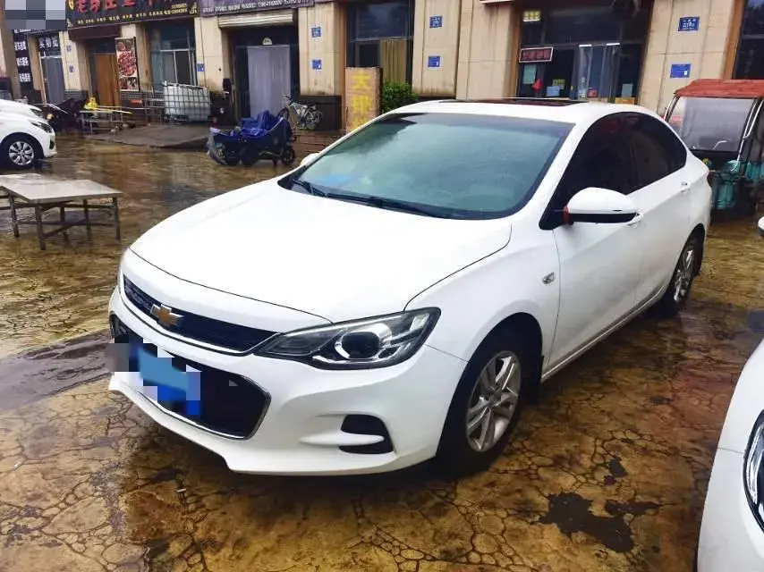 2019 CHEVROLET CAVALIER view 1