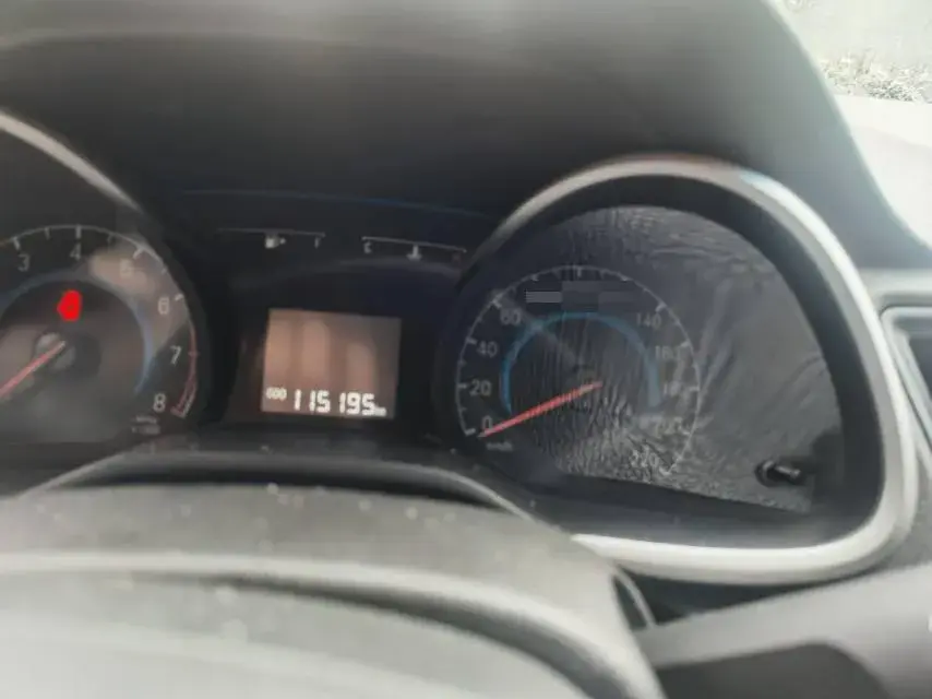 2019 CHEVROLET CAVALIER thumbnail 2