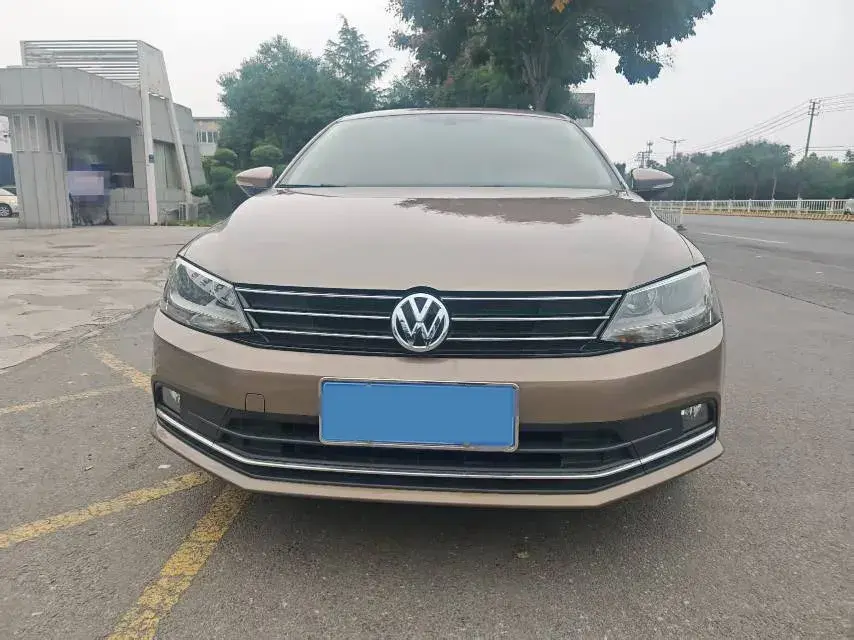 2018 VOLKSWAGEN SAGITAR thumbnail 2