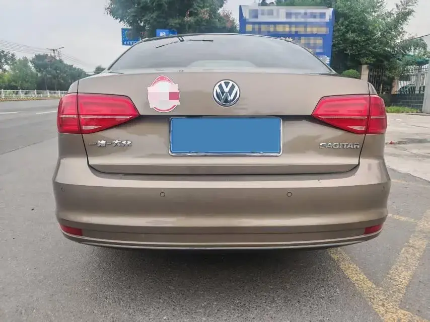 2018 VOLKSWAGEN SAGITAR thumbnail 4