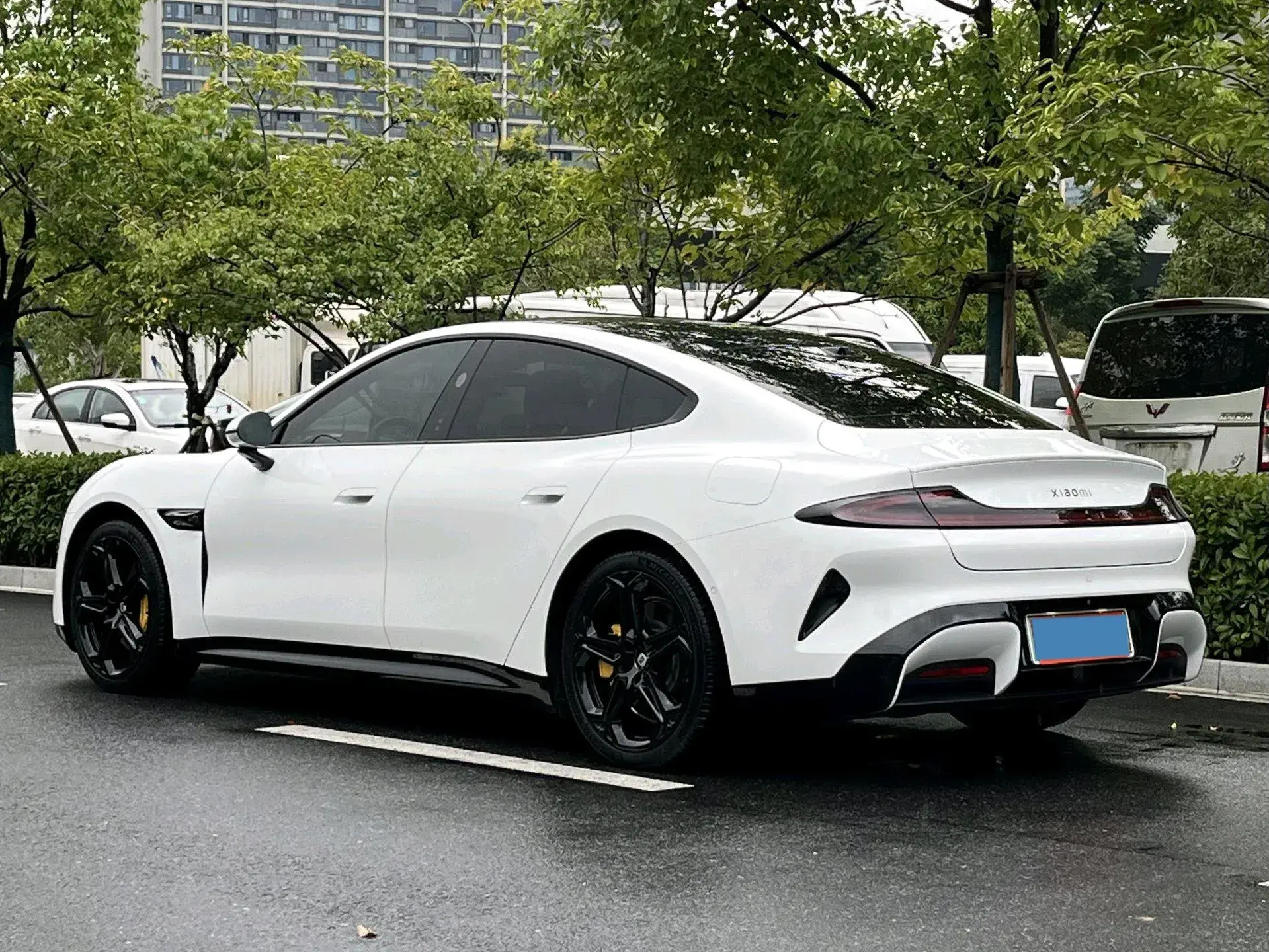 2024 MI SU7 thumbnail 4