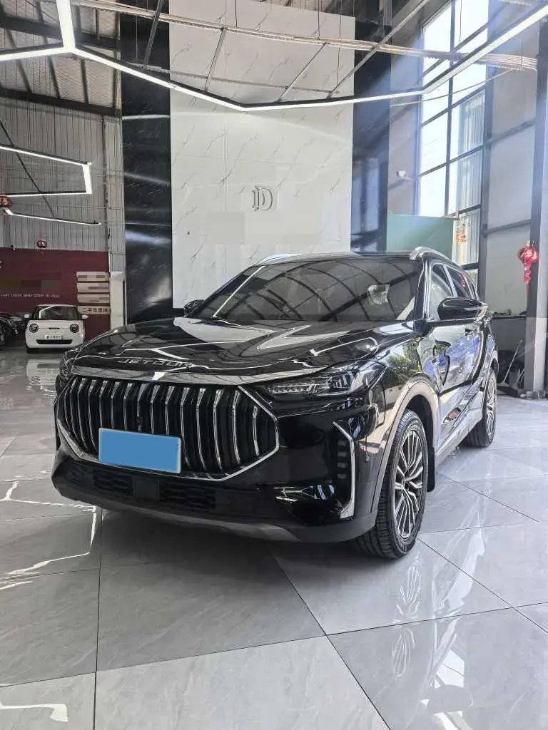 2025 JETOUR X70 view 1