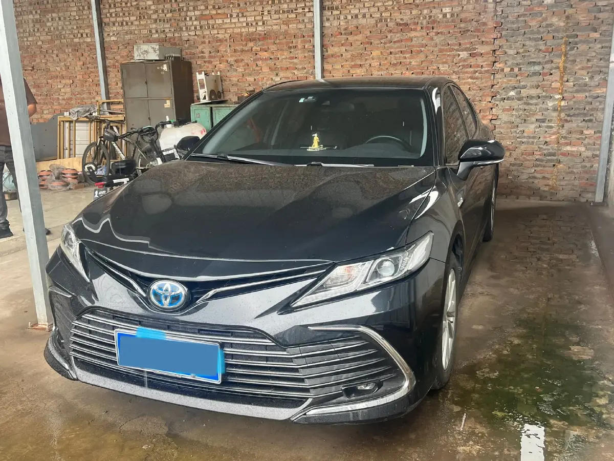 2021 Toyota Camry 2.5L 178HP L4 E-CVT Hybrid