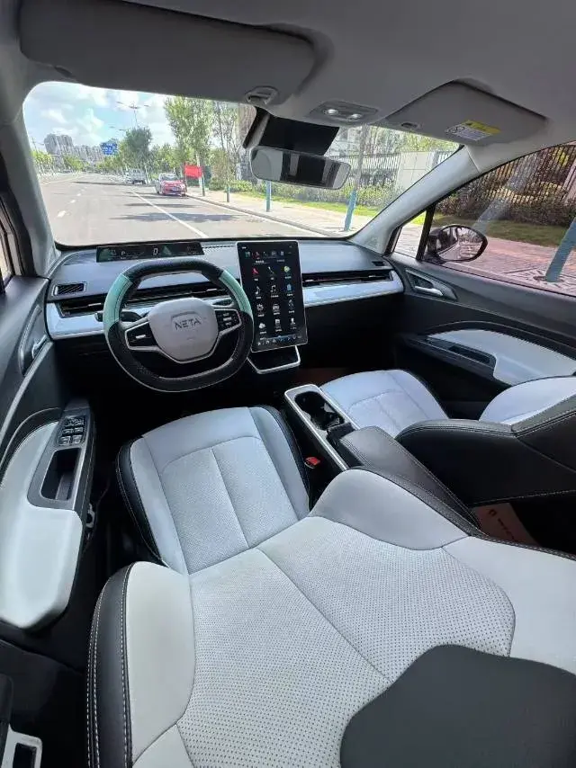 2023 NETA AYA thumbnail 4