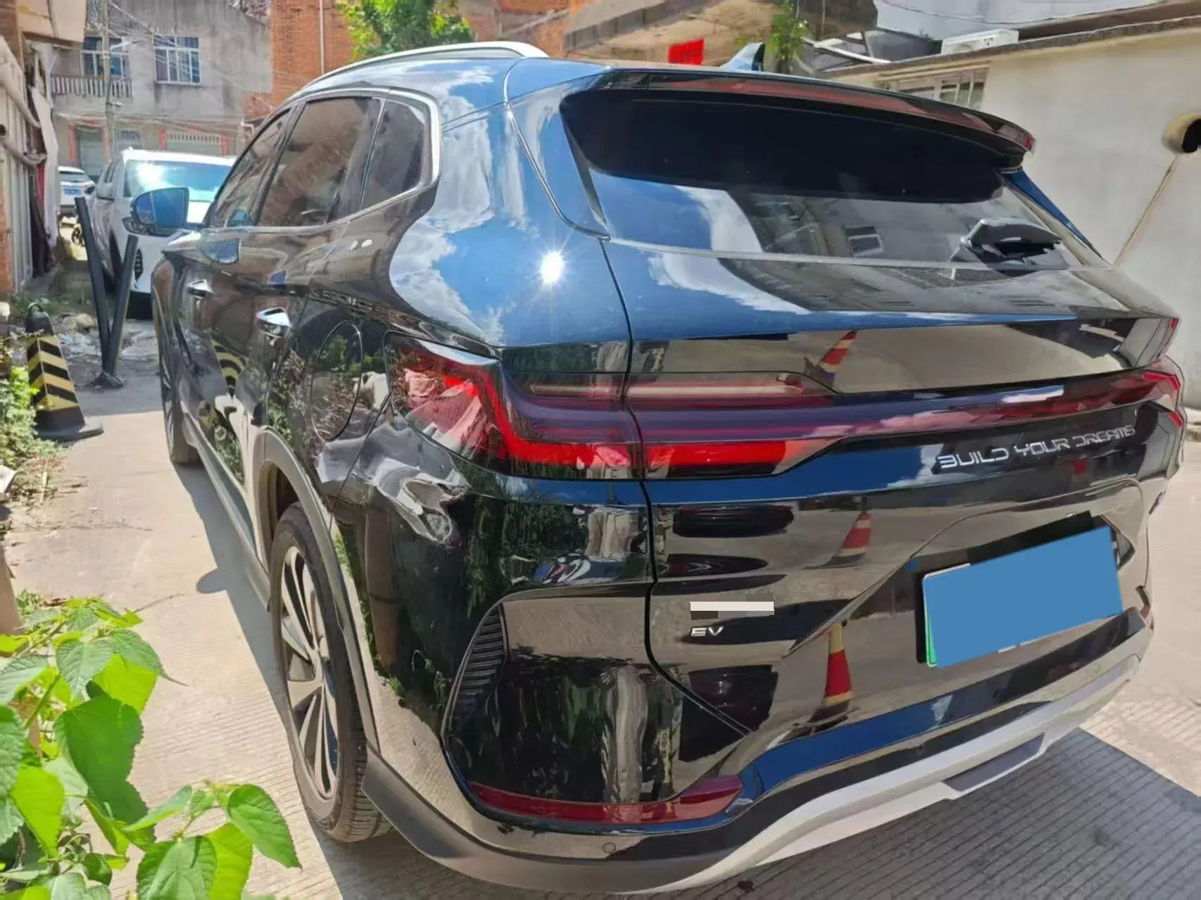 2024 BYD SONG thumbnail 4