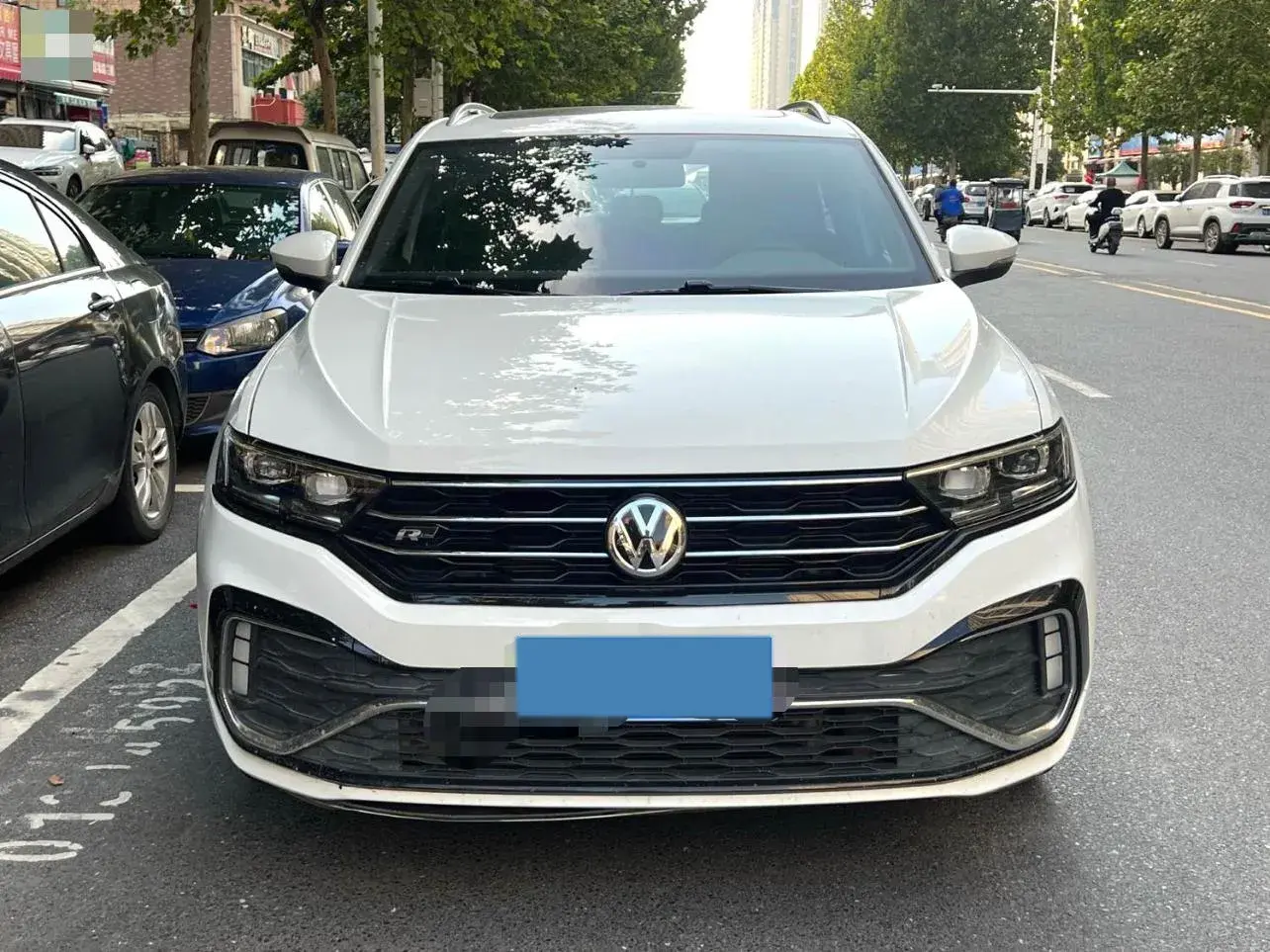 2020 VOLKSWAGEN T-ROC thumbnail 2