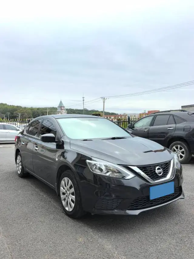 2019 NISSAN SYLPHY thumbnail 3