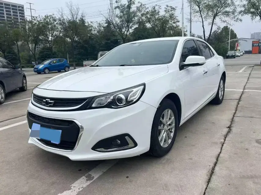2018 CHEVROLET MALIBU view 1
