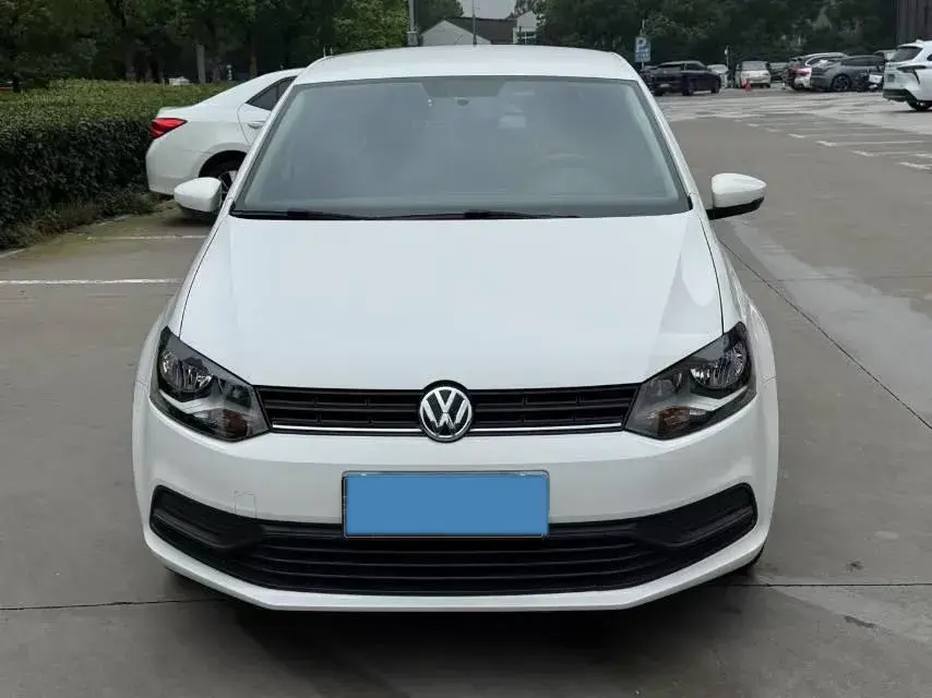 2018 VOLKSWAGEN POLO thumbnail 2