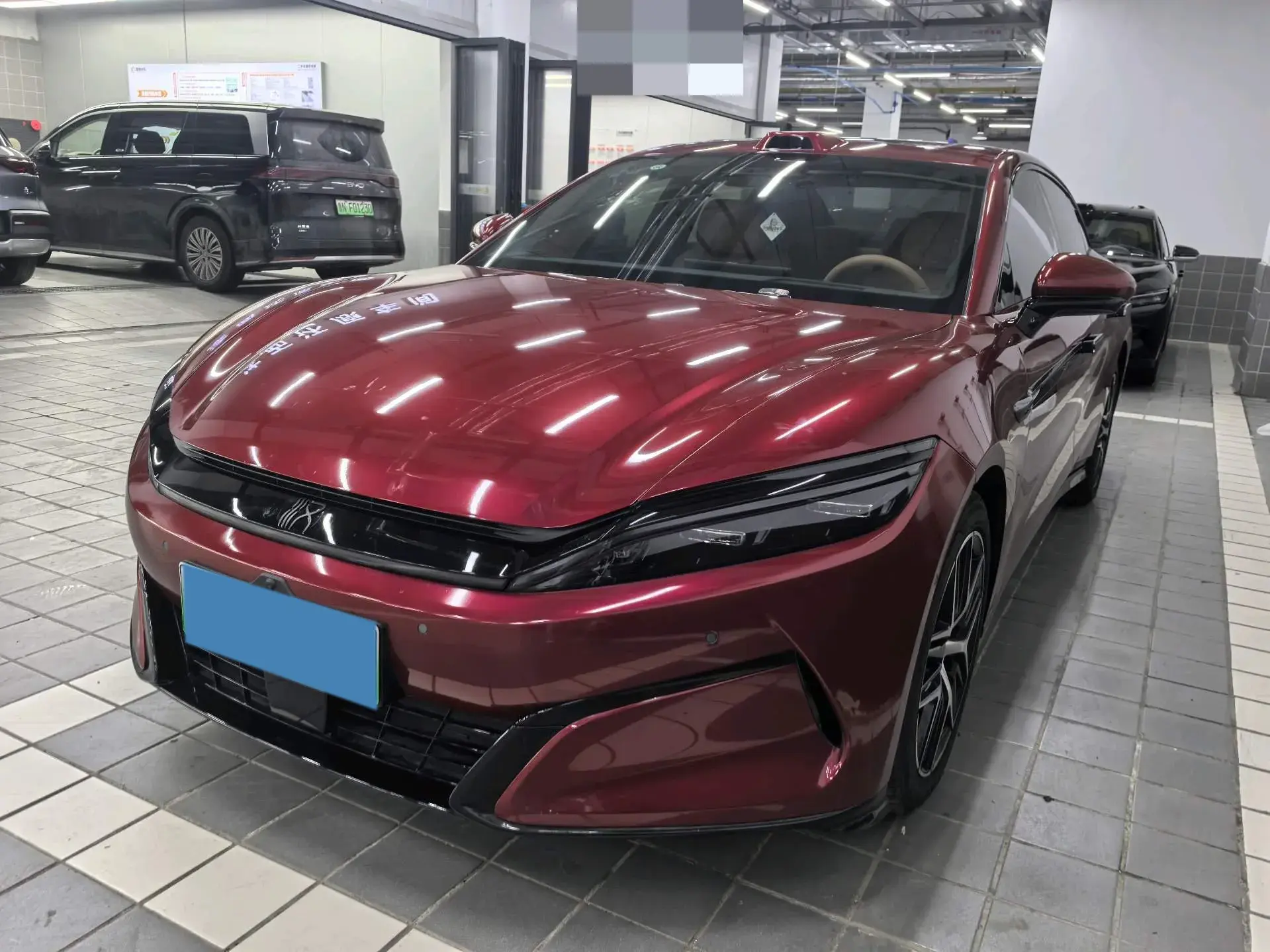 2025 BYD HANL view 1